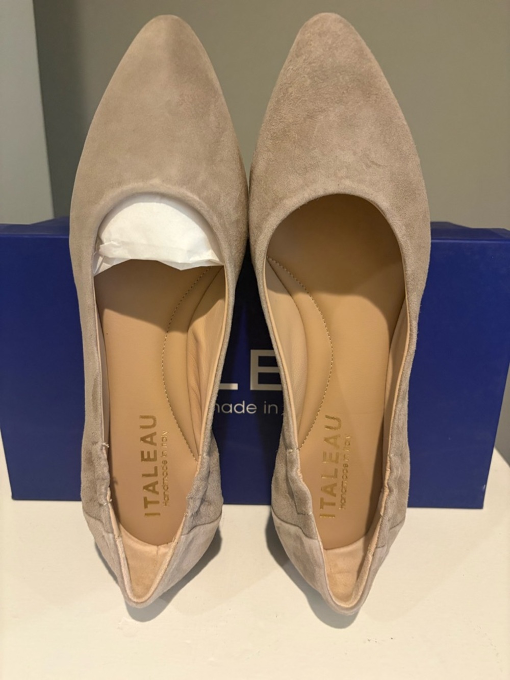 ITALEAU Women’s Light Beige Suede Ballet Flats - Picture 2 of 4